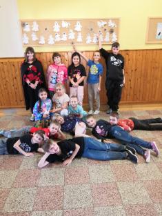 Výzdoba chodby na strašidelnou školu 